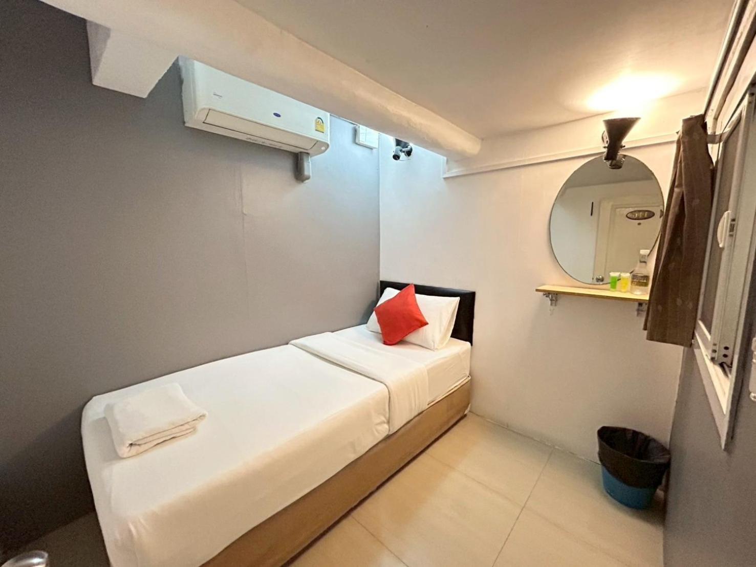 Hotel Happio Near Chabad House Bangkok Zewnętrze zdjęcie